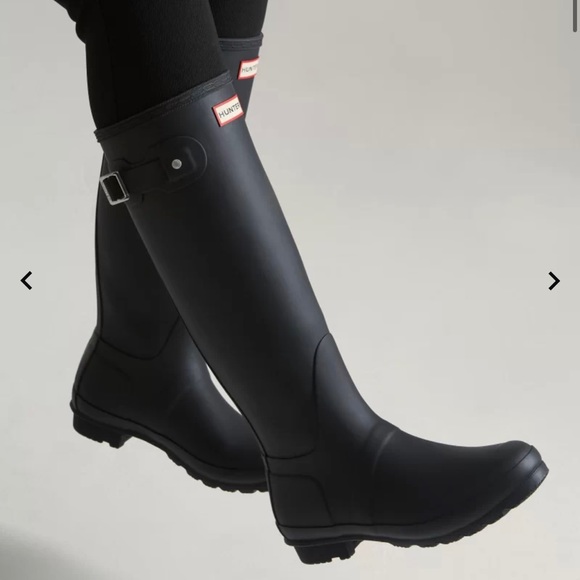 Hunter Black Original Tall Rain Boots 8 - Picture 3 of 14